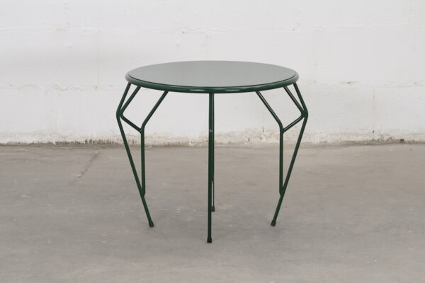 mesa de metal verde musgo