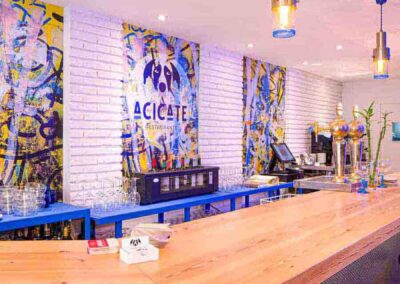 barra del restaurante acicate